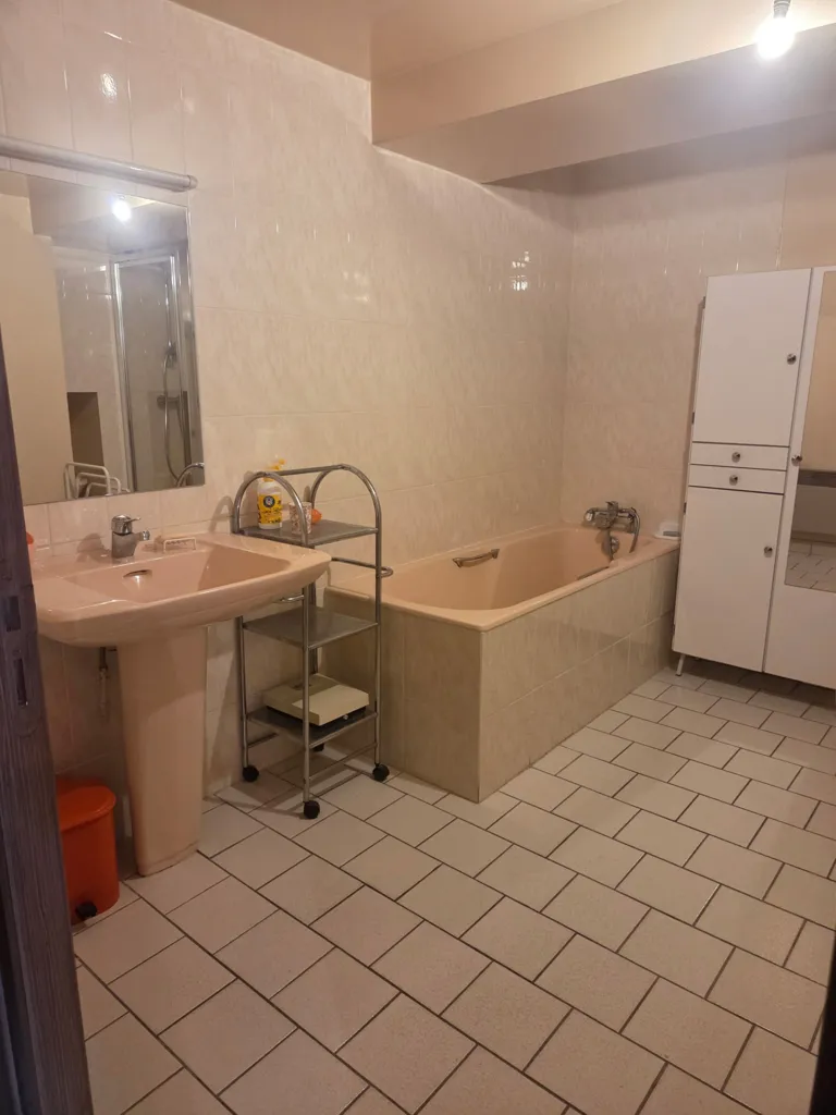 Bagni - Historic House with Courtyard in City Centre