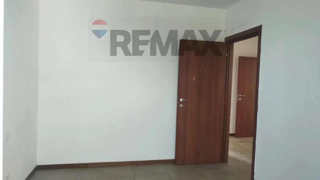 Esik - Modernised Triplex with Balcony in Vellezzo Bellini