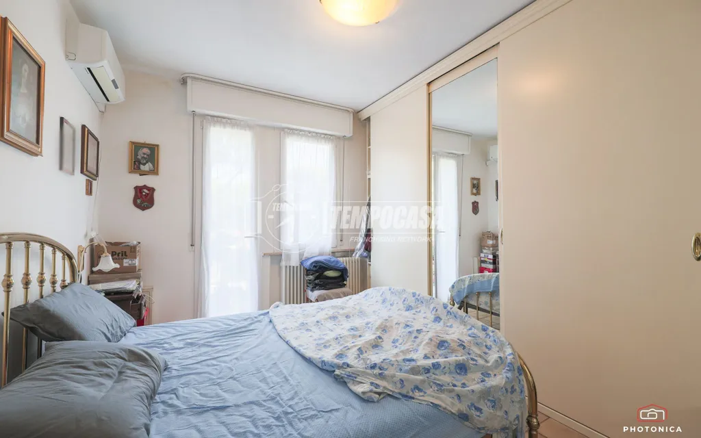 Magamistoad - Five-Room Apartment with Balconies in Riccione