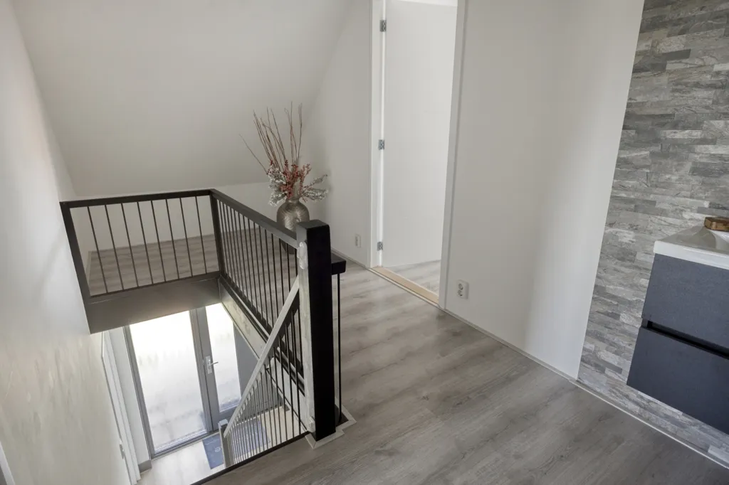 Entrée - Modernised House with Canal View in Bergentheim