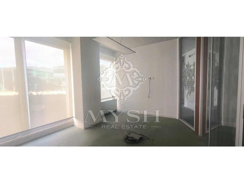 Stanze - Office with Parking in Parque das Nacoes, Lisbon