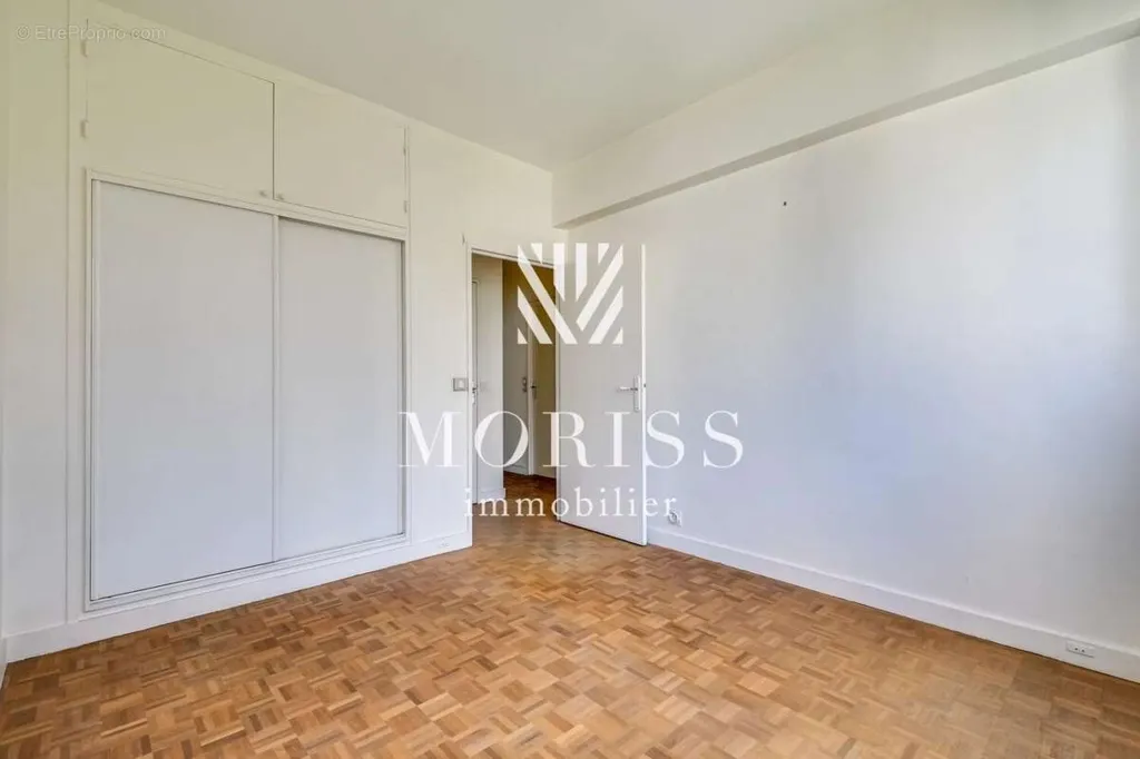 Appartement 4 pièces à Paris-17e