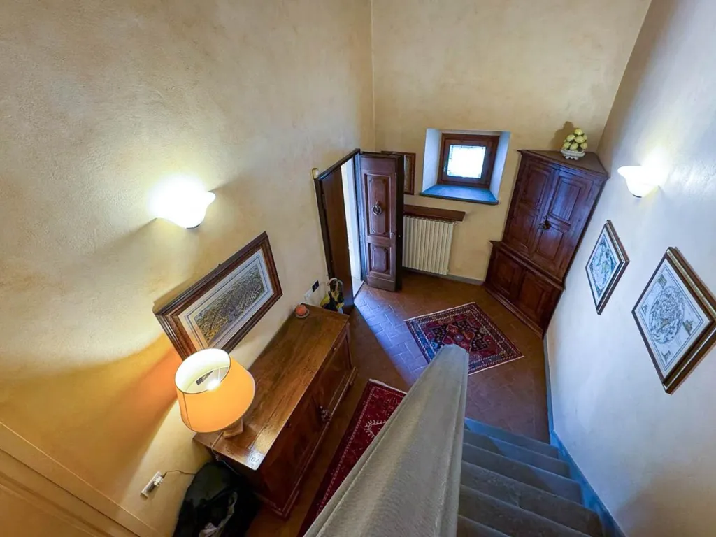 Pièces - Restored Apartment in Scandicci Convent