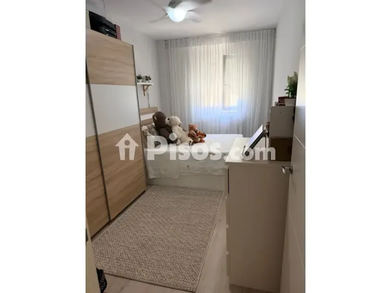 Magamistoad - Triplex with Balcony in Txurdinaga