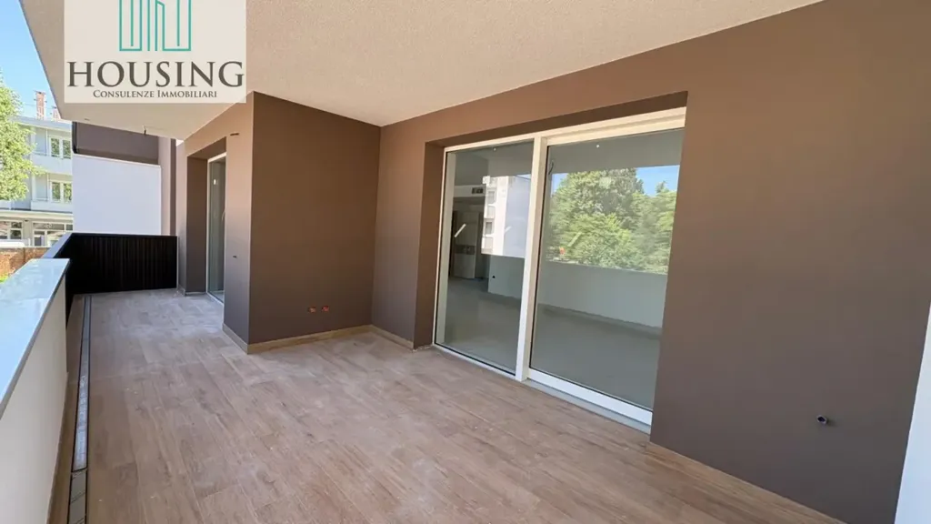 Rõdu - Modern Apartment with Balcony in Abano Terme