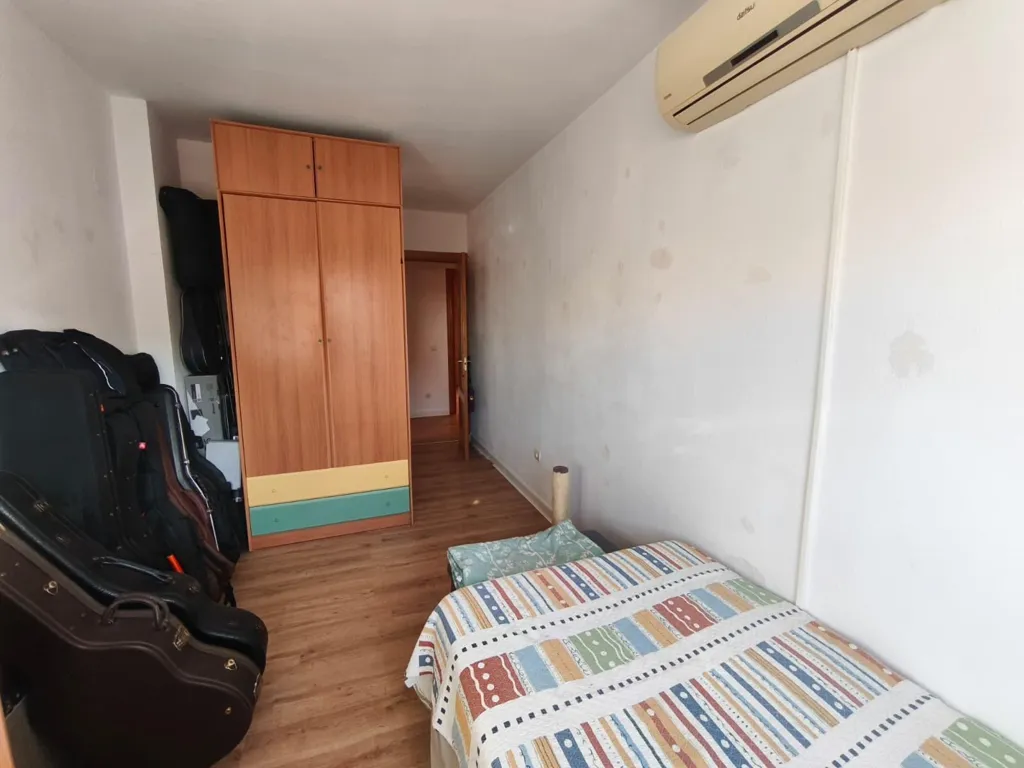 Chambres - Spacious Apartment with Balcony in Castelló