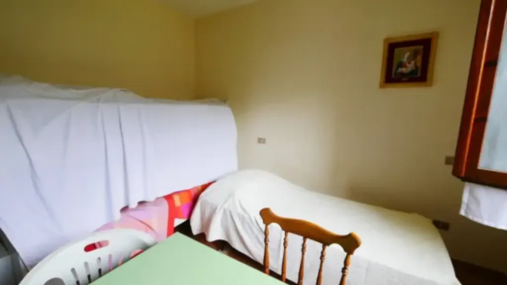 Chambres - Terraced Apartment with Garage in Serramazzoni