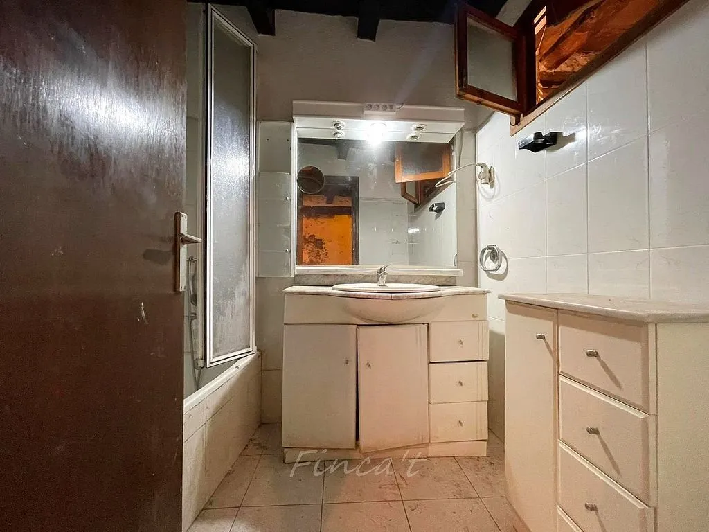 Vannitoad - Stone Semi-detached House with Garden in Moià