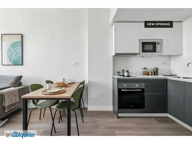 Köök - Apartment with Pool in Ensanche de Vallecas