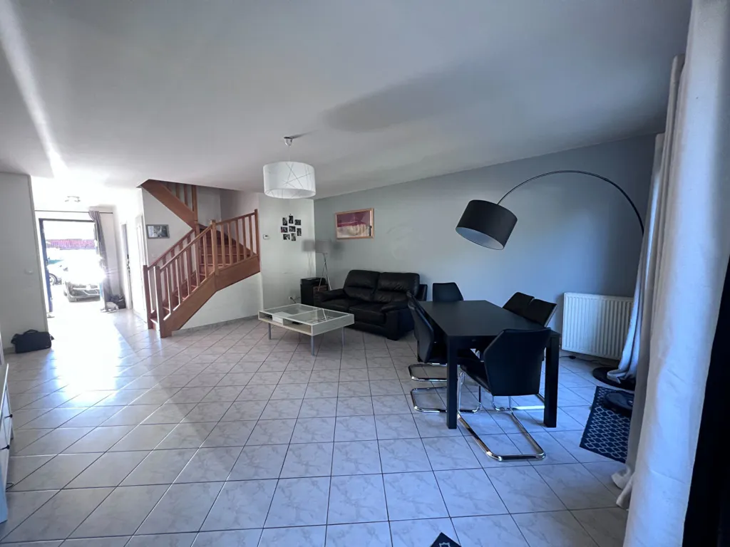 Soggiorno - Six-Piece House with Garden in Penchard