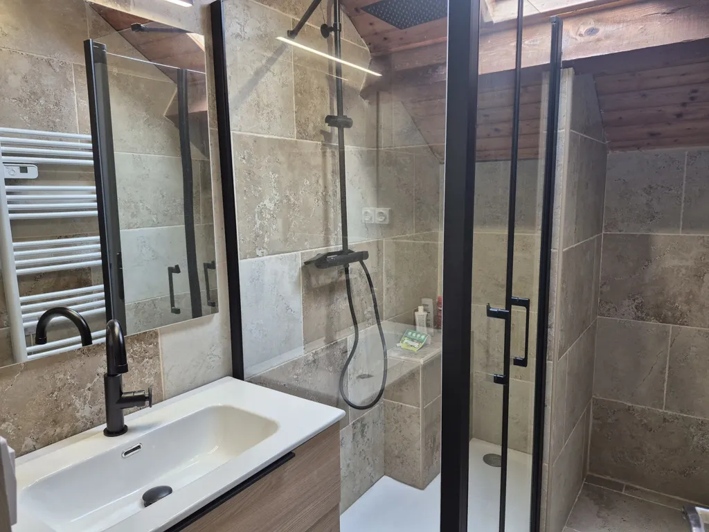 Bagni - Renovated House with Garden in Sarrancolin