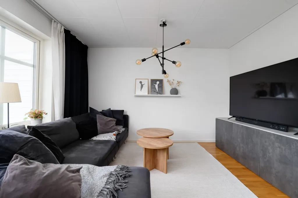 Séjour - Modern Apartment with Balcony in Ekeby-Almby