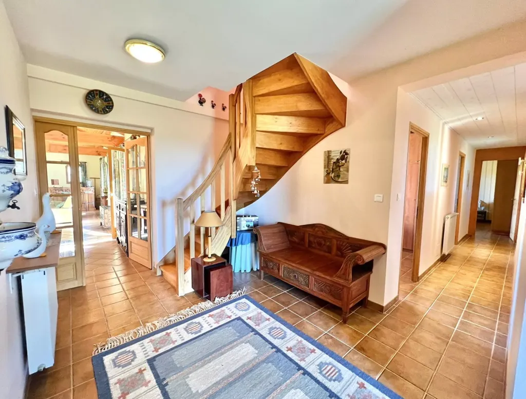 Entrée - Villa avec Tour Centrale à Eauze