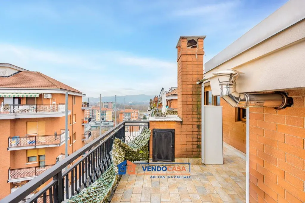 Terrasse - Attico with Double Terraces in Settimo Torinese