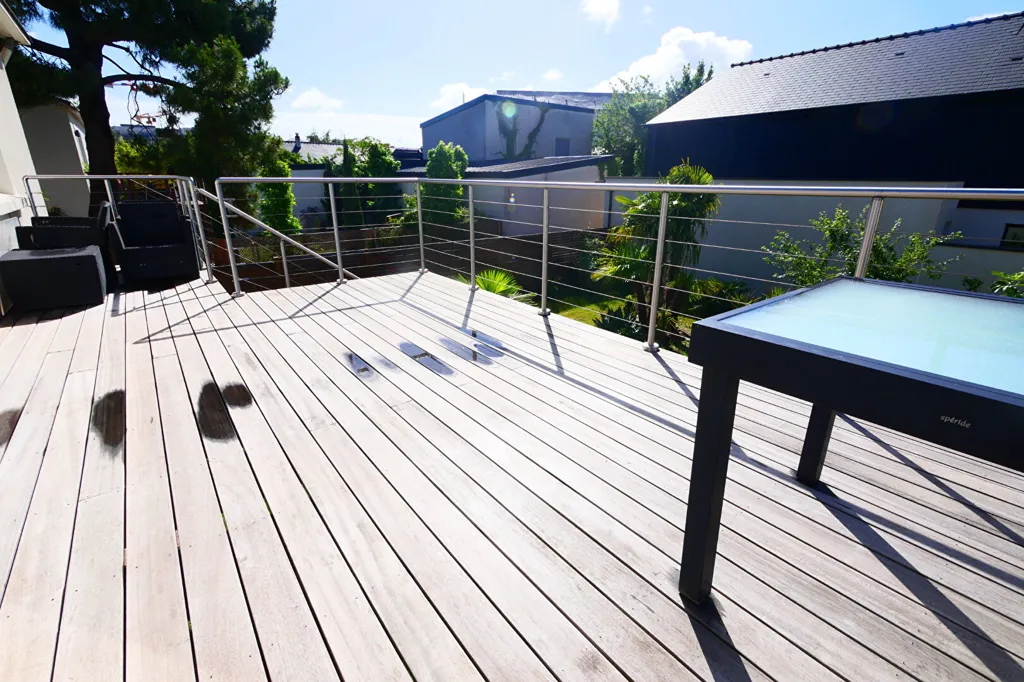 Terrasse - Maison Lumineuse au Bois du Roy à Avrillé