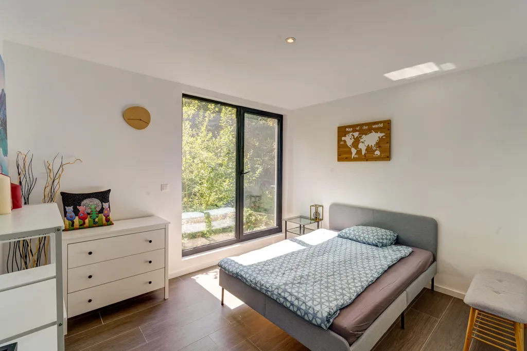 Chambres - Villa architecturale avec jardin et piscine à Schoten
