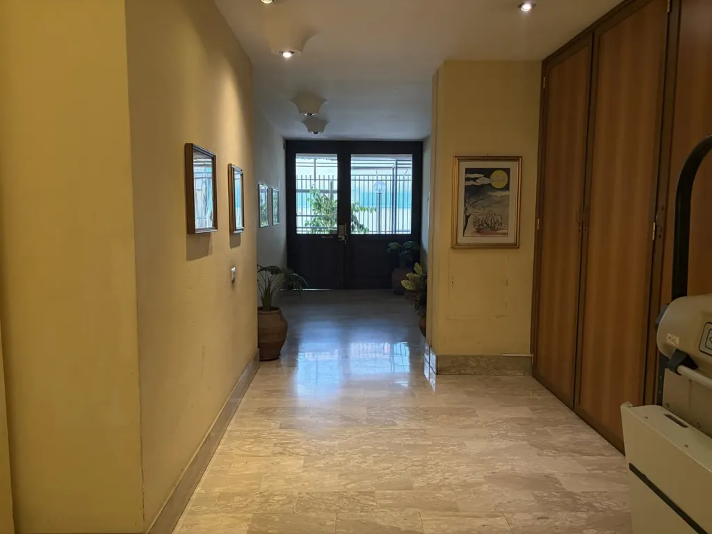 Ingresso - Apartment with Balconies in Conca D'Oro, Rome