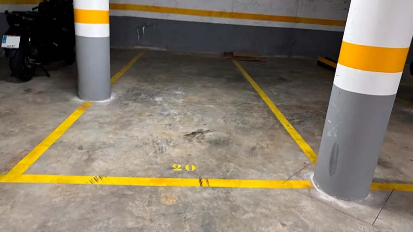 Garage - Garage with Parking in Castellbisbal