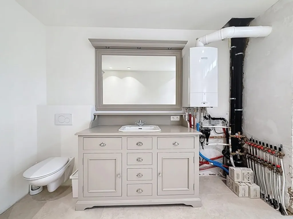 Salles de bain - Duplex avec Jardin dans le Quartier Louise