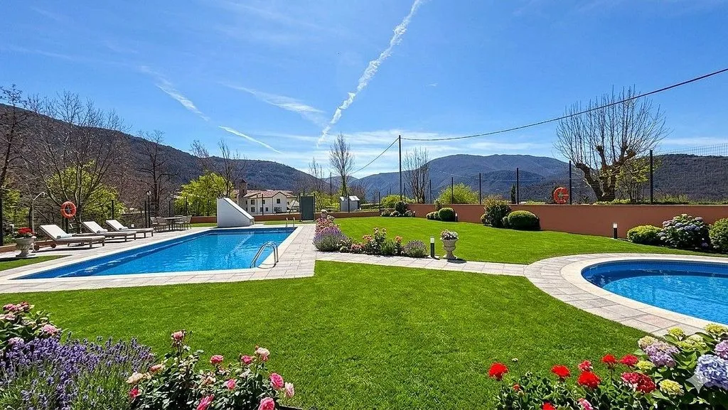 Bassein - New Flat with Pool in Malpás