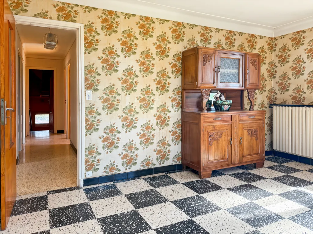 Ingresso - 1960s House with Panoramic View in Labégude