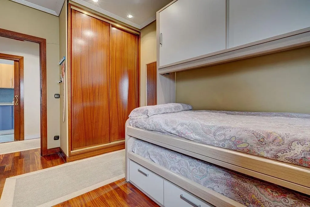 Magamistoad - Spacious Flat with Views in San Roque