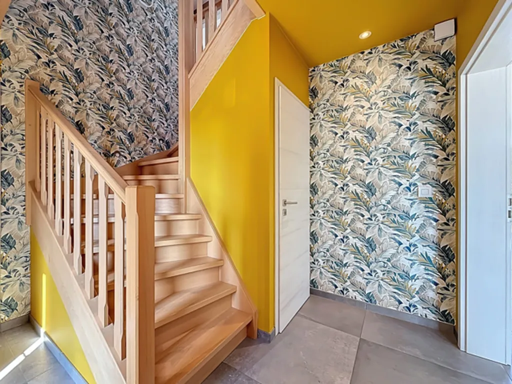 hallway_entrance