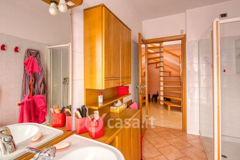 Baños - Villa with Lake View in Verbania