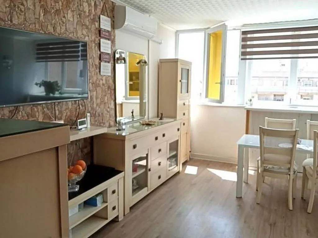 Elutuba - Renovated Apartment with Pool in Molino