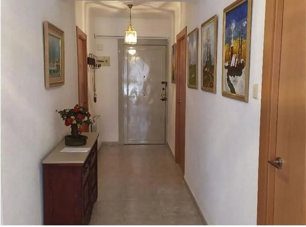 Entrée - Furnished Apartment with Balcony in Granada Centre