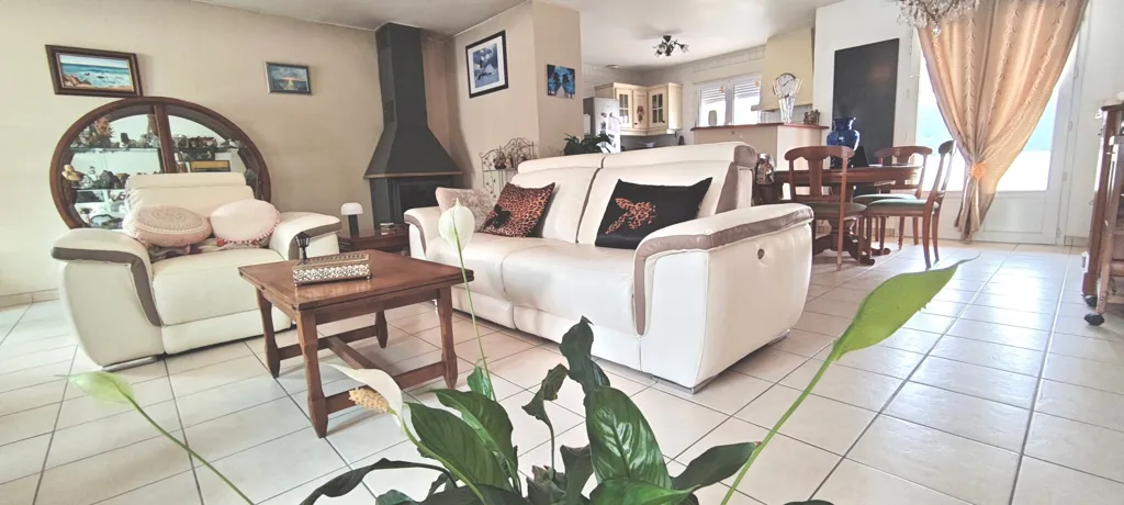 Living Room - Detached House with Pool in Limony