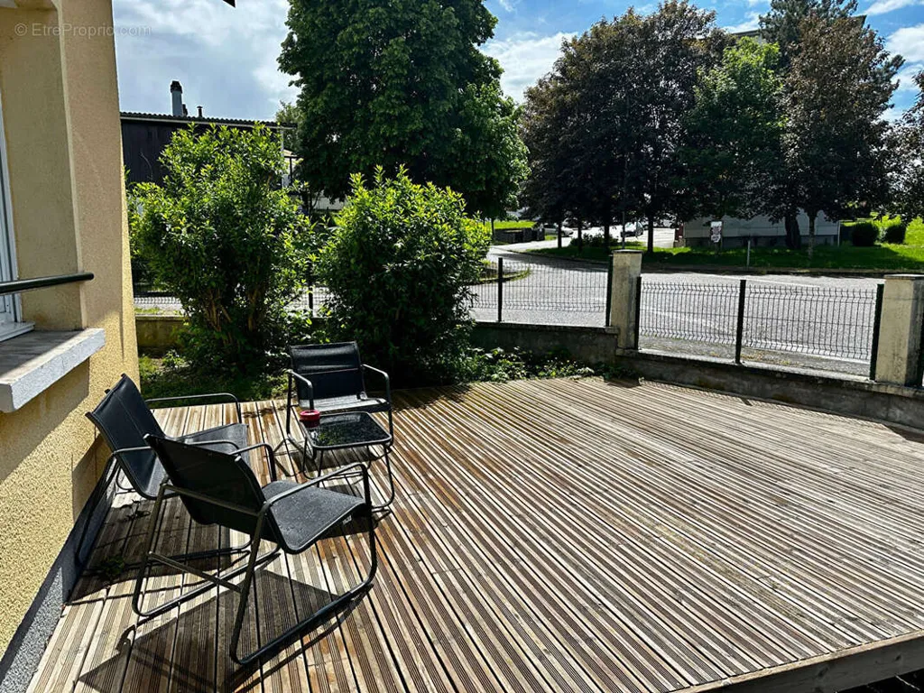 Maison 4 pièces à Charmes