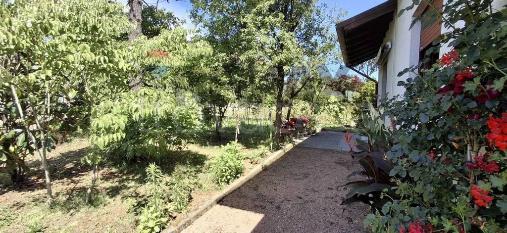Giardino - Single-Level Villa with Private Garden in Paruzzaro