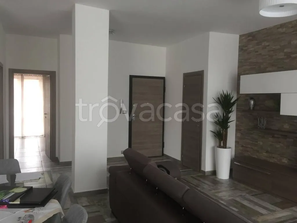 Elutuba - Trilocale with Balcony in Moncalieri