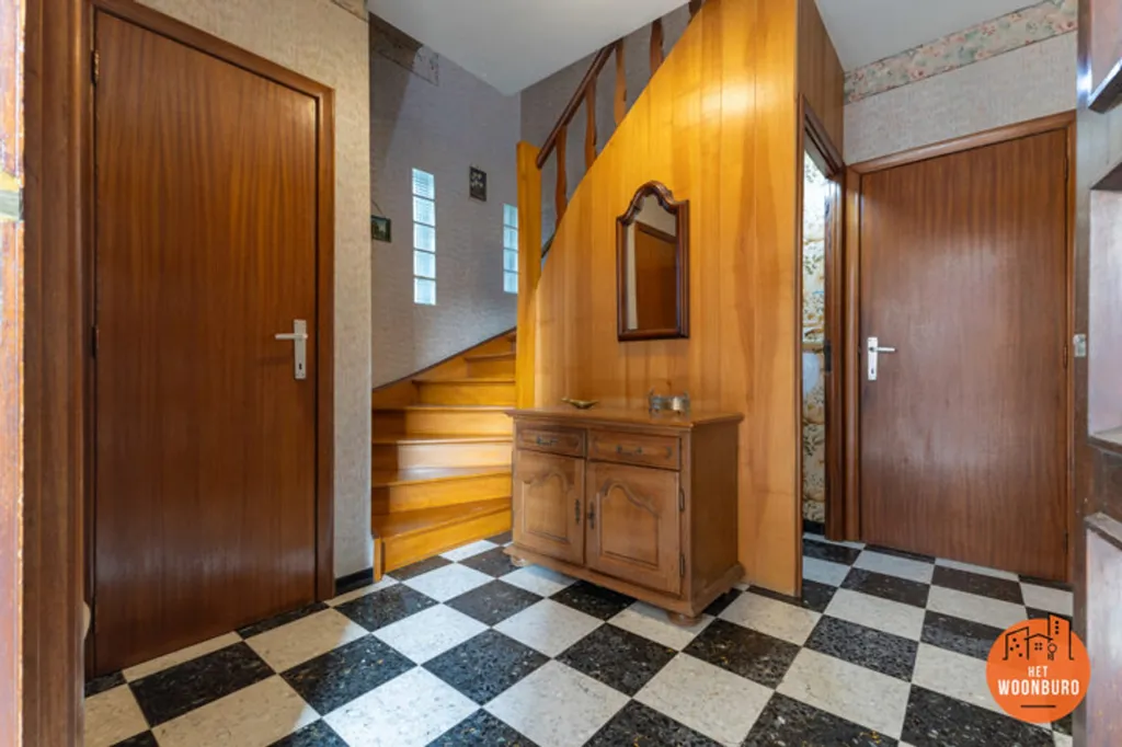 Entrée - Maison à Renover avec Terrasse à Dilbeek