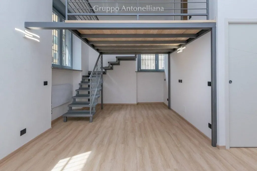 Rooms - Retrofitted Loft with South-East View in Torino