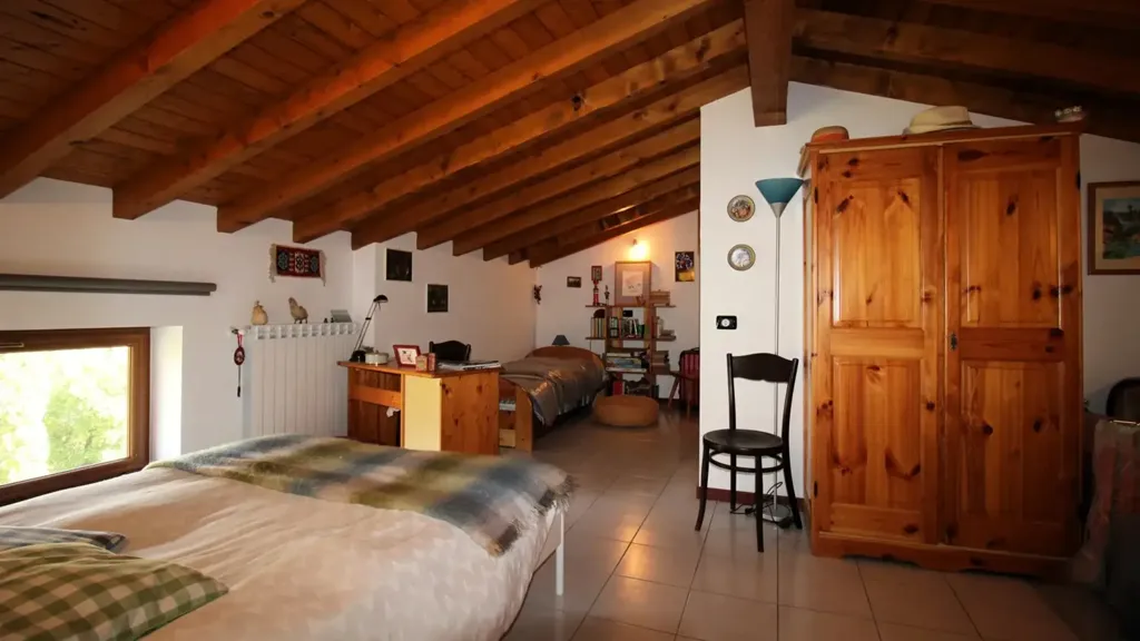 Chambres - Two-Level Apartment with Terraces in Alta Valle Intelvi