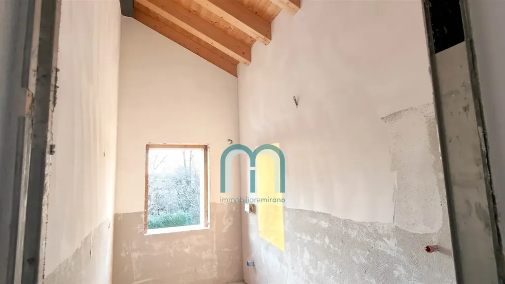 Pièces - Contemporary Apartment with Solar Panels in Salzano