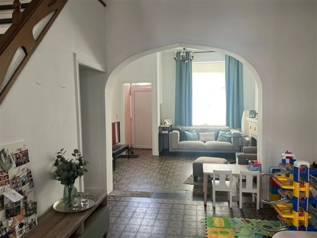 Wohnzimmer - 1930s House with Basement in Montenaken