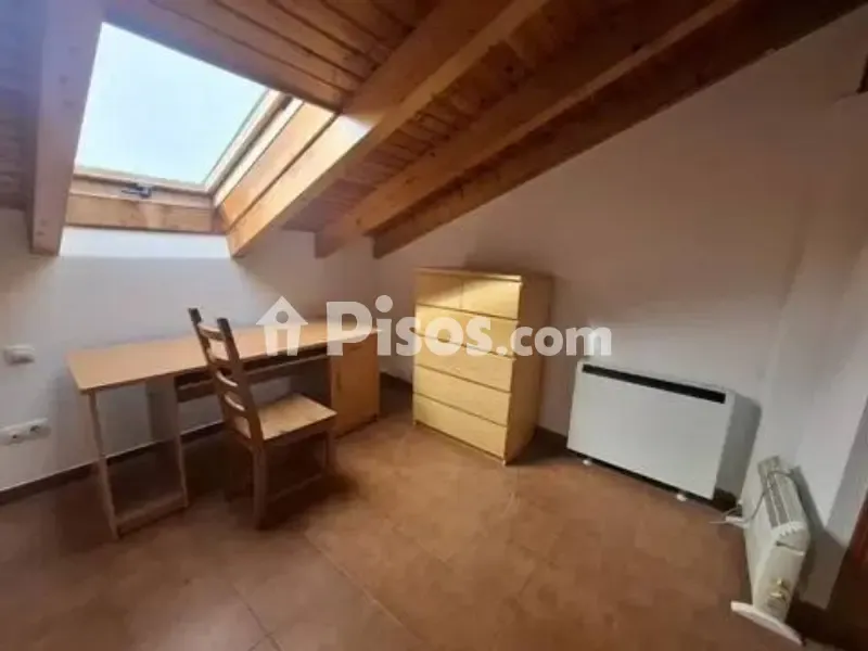 Pièces - Duplex with Balcony in El Molar