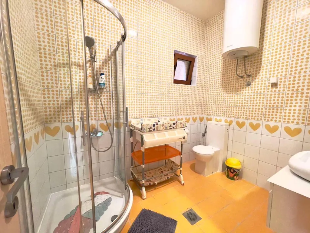 Salles de bain - Maison 3 chambres à Bar