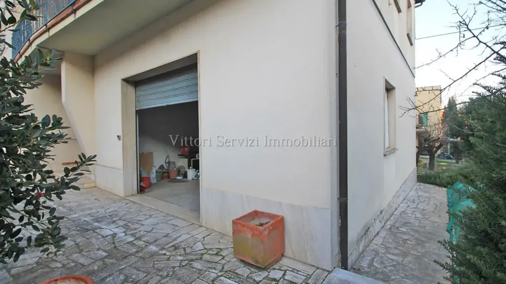 Aed - Independent House with Terrace in Sinalunga