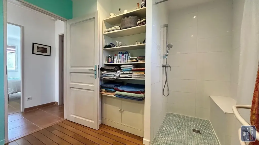 Salles de bain - Villa Indépendante avec Terrasses à Cuisery