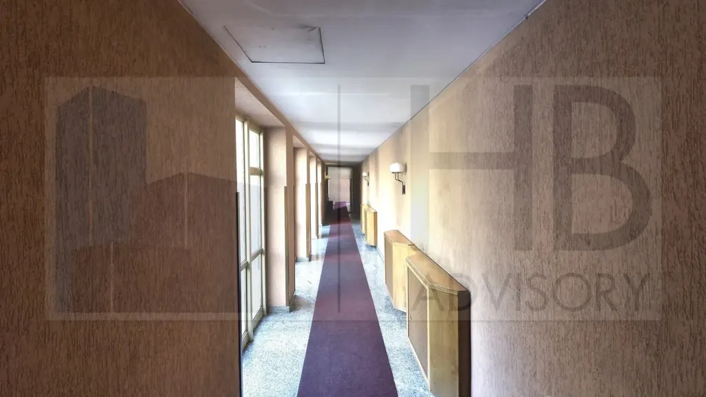 Entrée - Spacious Trilocale with Balcony in Milan