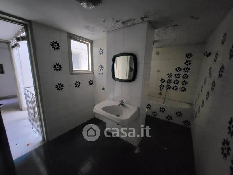 Salles de bain - Office-Ready Flat with Balcony in Misterbianco