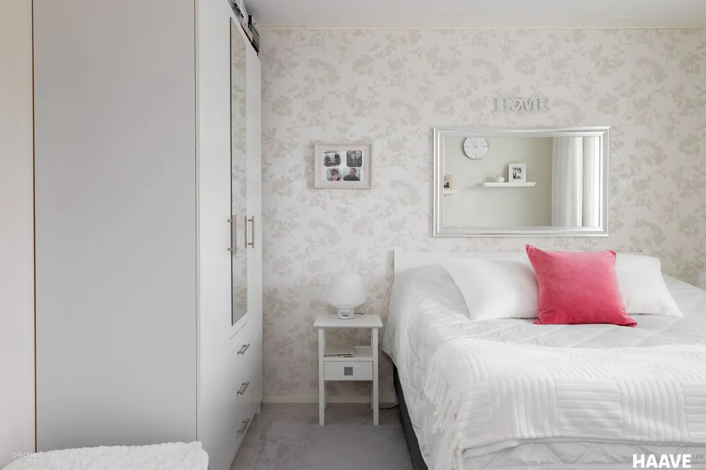 Bedrooms - Modernised Flat with Sauna in Uusiniitty