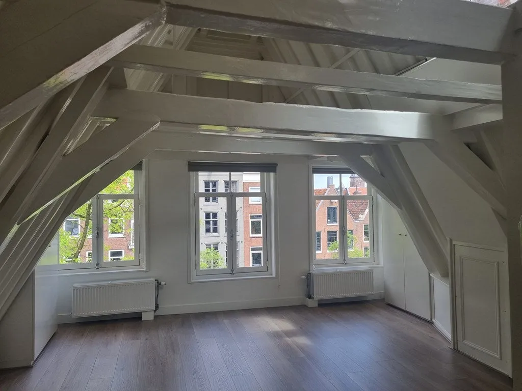 Rooms - Split-Level Maisonette with Canal View in Jordaan