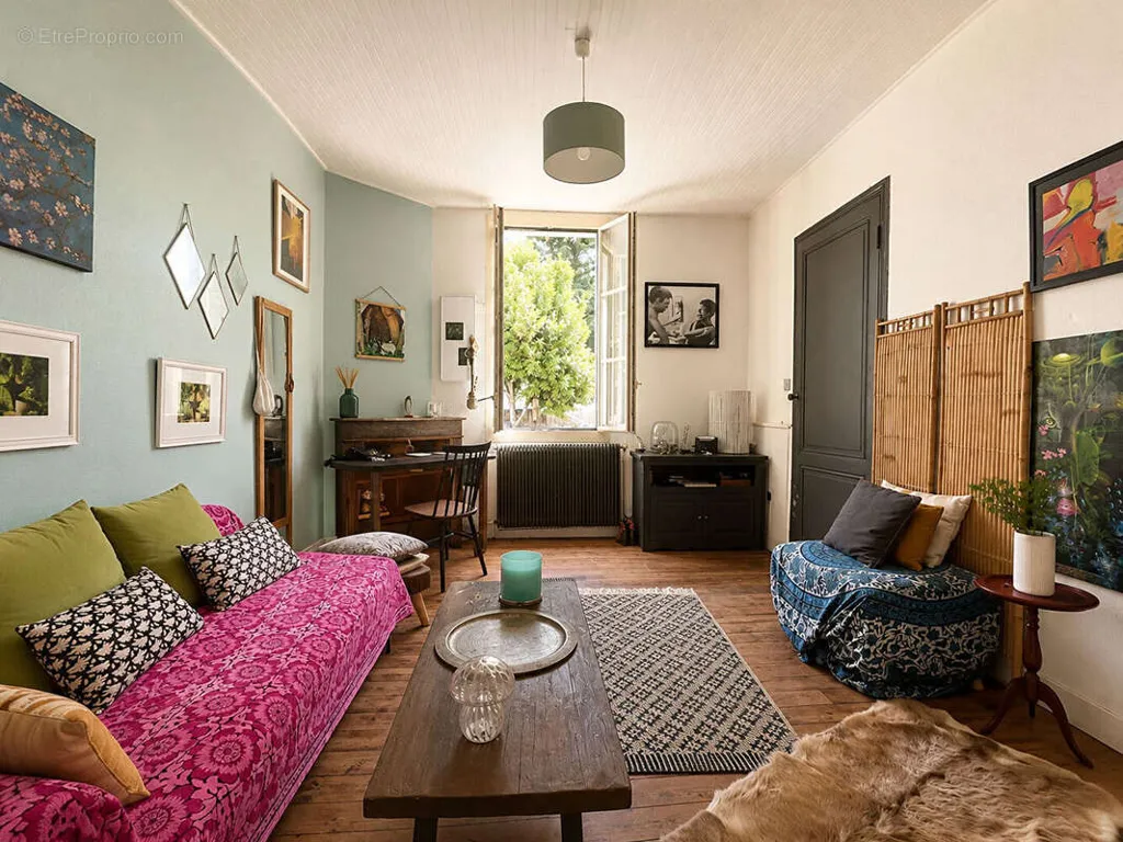 Elutuba - Beglaise Cottage with Garden in Centujean