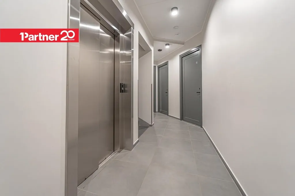 hallway_entrance