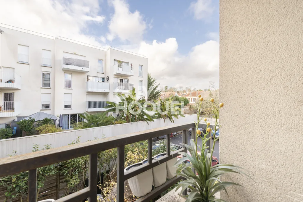 Rõdu - City Centre Flat with Balcony in Paris